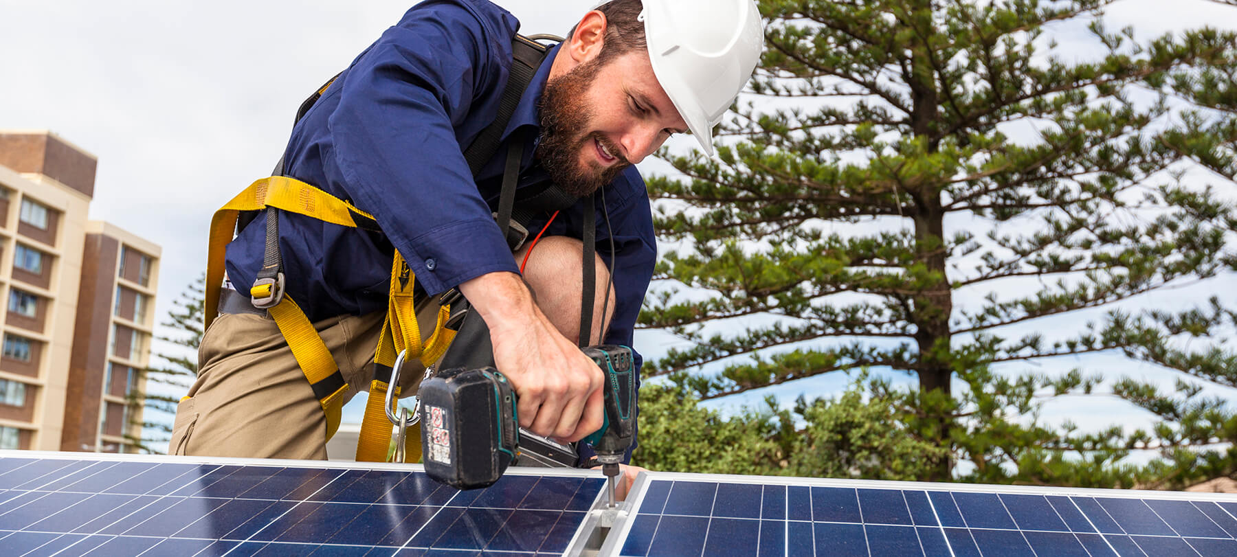 solar panel installer